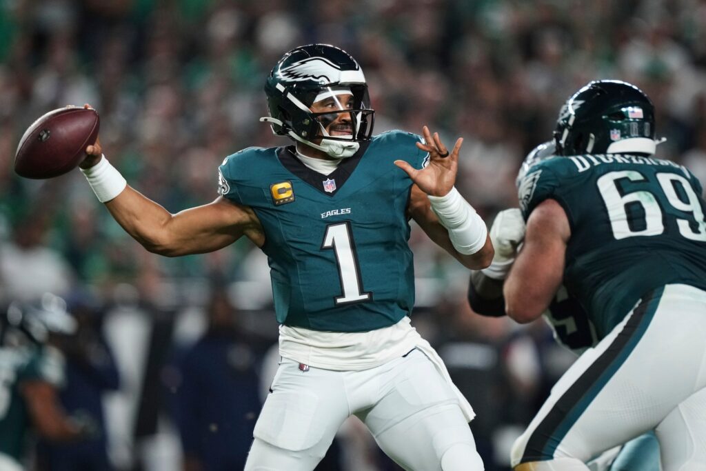 Defending Champion Eagles Edge Cowboys 24-20 in Lightning-Delayed NFL Season Opener