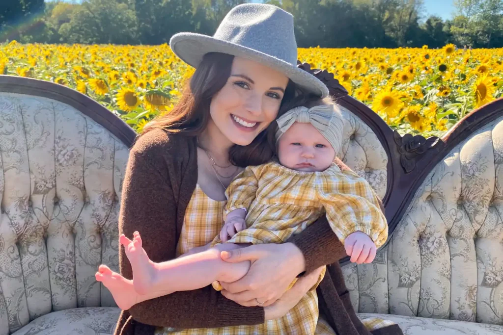Jaclyn Shaw with her daughter